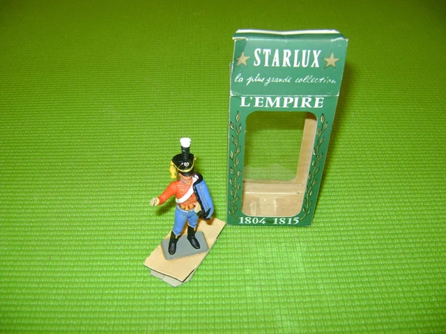 Starlux - Moyen-âge - série 63 - réf 6041 - Grimpeur avec hache (vert Starlux - Moyen-âge - série 63 - réf 6041 - Grimpeur avec hache (vert
