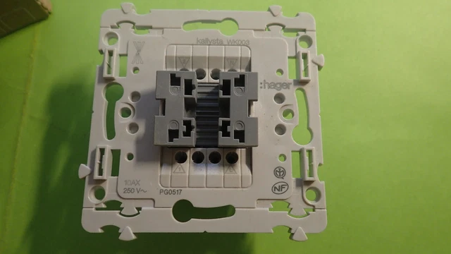 Permutateur Va-et-vient Triple Hager Kallysta WK010 - Neuf, Pour Installation électrique, Avec/sans Boîte