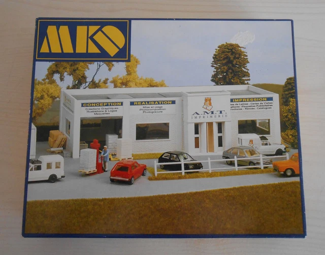 Immeuble de ville d'angle - HO-1/87 - VOLLMER 43800 pour modélisme ferroviaire