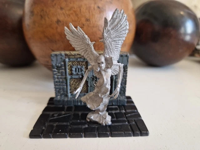 1 X FEMALE WRAITH -BONES REAPER figurine miniature rpg jdr undead