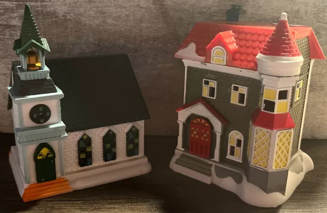 Cobblestone Corners Christmas Holiday 2 Building Set - Victorian House & Church