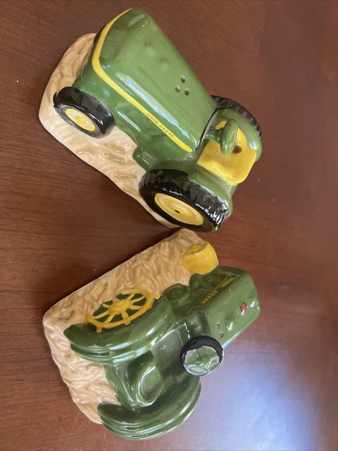 John Deere Salt & Pepper china tractor set Shakers new in package