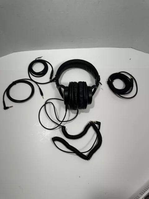 Audio-Technica ATH-PRO5XBK Professional Over-Ear Closed-Back Dynamic DJ + Cables