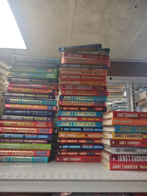 Janet Evanovich Hardback Books Stephanie Plum and Other Series Choose Your Lot