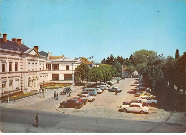 58 - SAN61786 - COSNE SUR LOIRE - La Place Jules Moineau - Editions Nivernaises