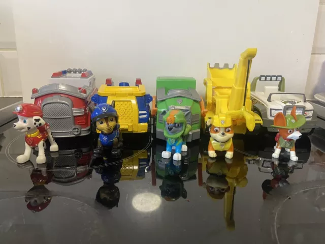 Tracker paw patrol vehicle deals and figure