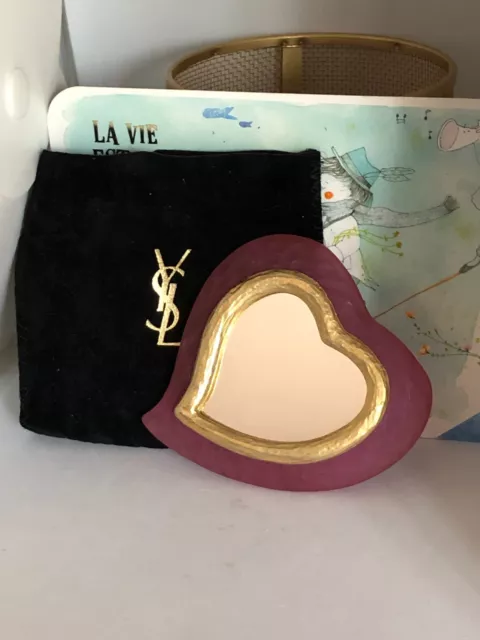 Ysl Joli Miroir De Sac Coeur Yves Saint Laurent Dans Sa Pochette