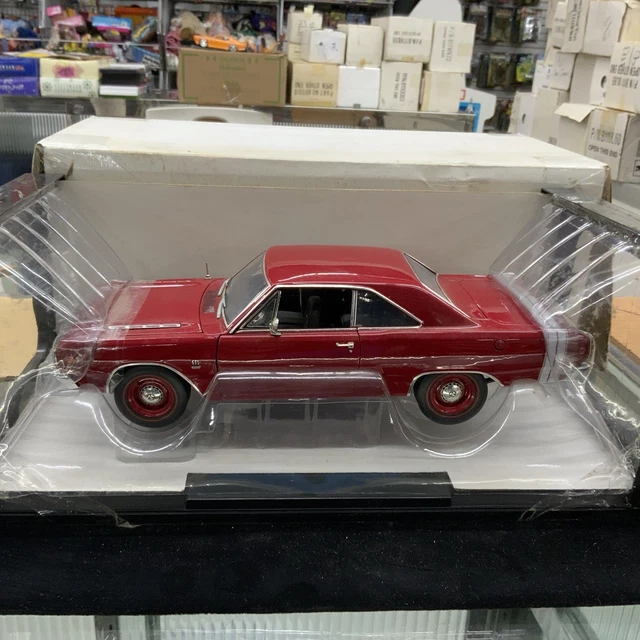 ミニカー Highway61 1968 Dodge Dart GT SPORT 2003 Highway 61 Collectibles 1968 Dodge Dart GT Sport 1:18