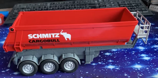 Siku Control 1:32 Schmitz Cargobull rot RC Kippsattelauflieger mit Akku 6727