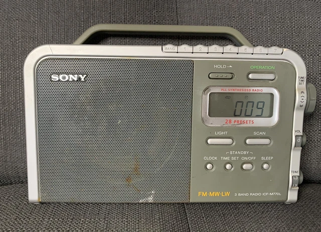 Radio Sony ICF-M770SL – 3 Bandes FM/SW/LW – Synthétiseur PLL – Occasion