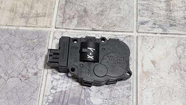 Actionneur De Porte De Chauffage, Climatisation 8 Broches 95VW-19E616 Actionneur De Porte De Chauffage, Climatisation 8 Broches 95VW-19E616