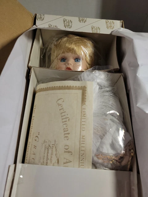 HERITAGE SIGNATURE COLLECTION Guardian Angel Doll Grace w/ Stand 12244