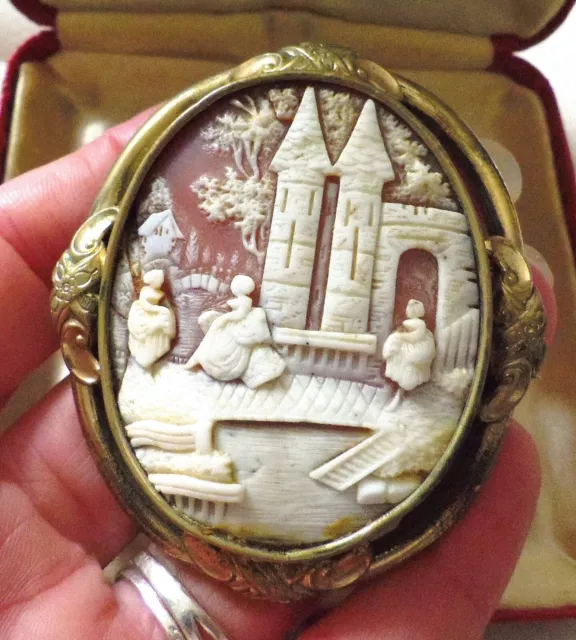 LARGE Antique Victorian Pinchbeck Frame/Landscape Castle Ladies Cameo Brooch Pin
