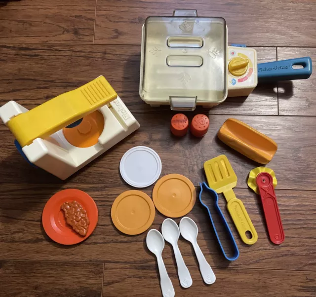 Vintage Fisher Price 1987 Fun Food 17 Piece Lot Can Opener Breakfast Skillet