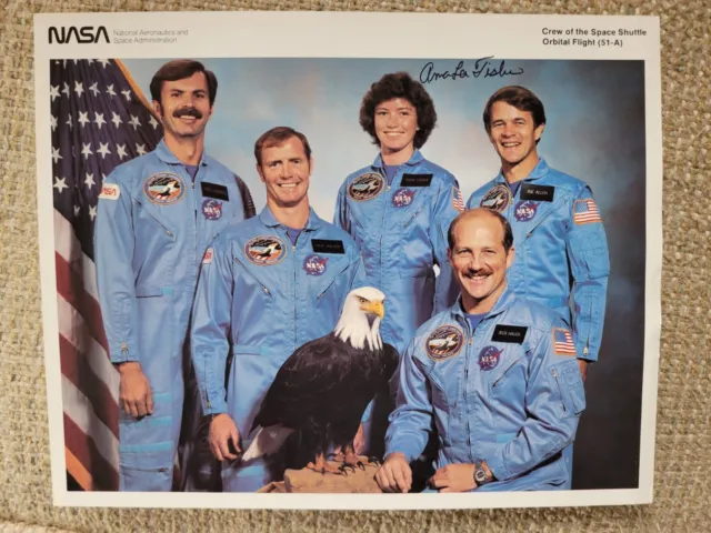 STS-51A CREW PHOTO signed by ANNA LEE FISHER Astronaut NASA (1st Mom in Space)