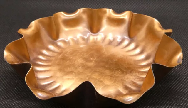 Vintage Gregorian Made in USA Hand Beaten Copper Dish - 13cm diameter