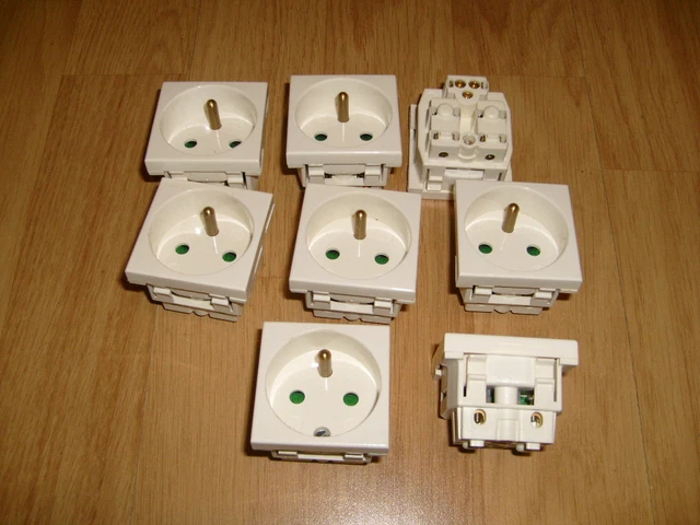 Lot De 3 Cartouches Fusibles Legrand (10A, 16A, 20A, 32A) - Occasion Testées OK - Ébénoïd