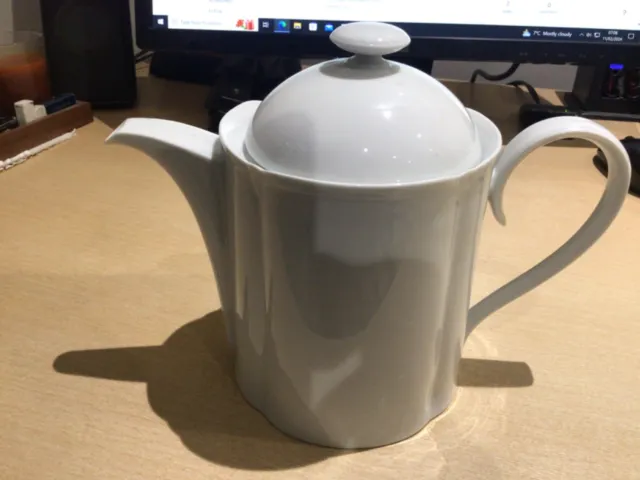 M&S Marks And Spencer White Stamford Porcelain Teapot Tea Coffee Pot Perfect