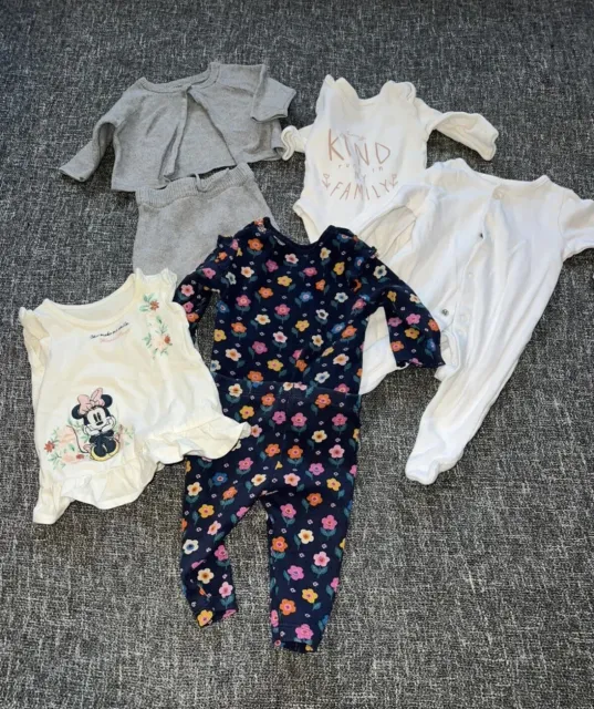 Newborn Baby Girl Clothes Bundle 0-3 Months Outfits First Size Bodysuit 7 Pieces