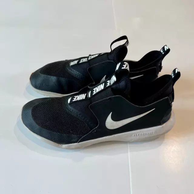 Nike Flex Runner Size 7 Black White Athletic Shoes Sneakers