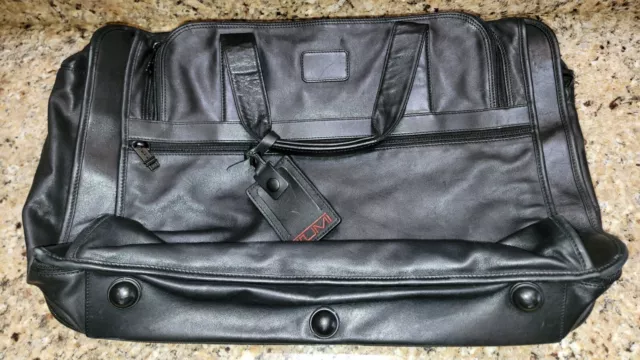 Tumi Mens Black Leather Luggage Bag Travel Hand Carry