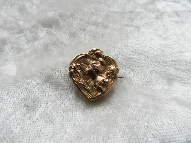 Ancienne Broche En Acier Art Nouveau deco fleurs résine