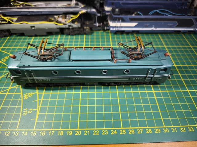 Locomotive HO R. GERARD CC7107 SNCF – À Réparer – Pièce Rare Collection