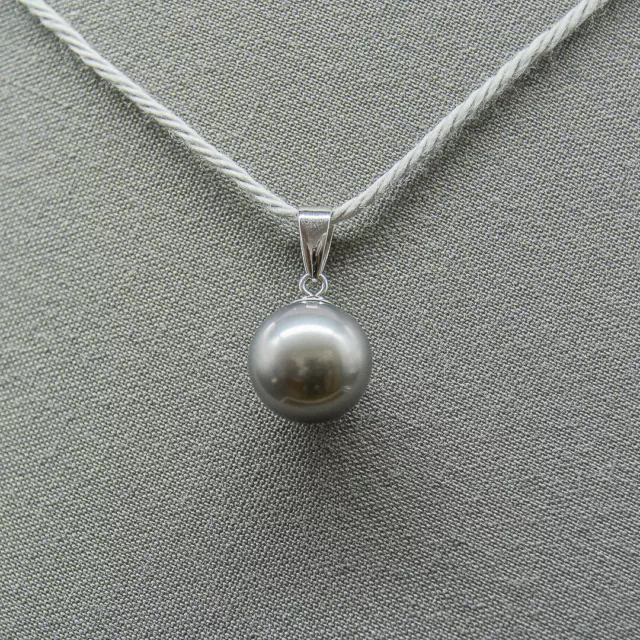 Pendentif perle de Tahiti diamètre 10 mm montée sur bélière or gris