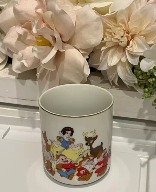 Disneyland Walt Disney World Snow White & Seven Dwarfs Coffee Cup Mug Japan