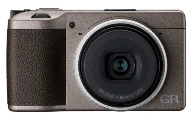 RICOH GR III Diary Edition [metallic warm gray].