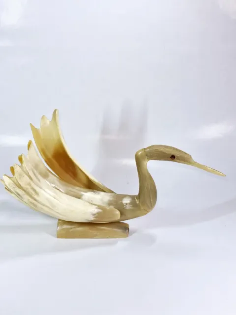 Sculpture Oiseau Cygne En Corne