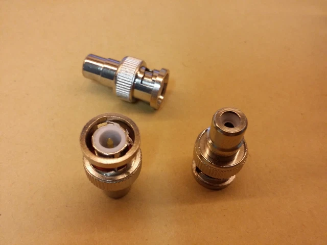 CABLE MULTIBOCHES VIDEO / RCA - CCZ OU AUTRES ..SONY