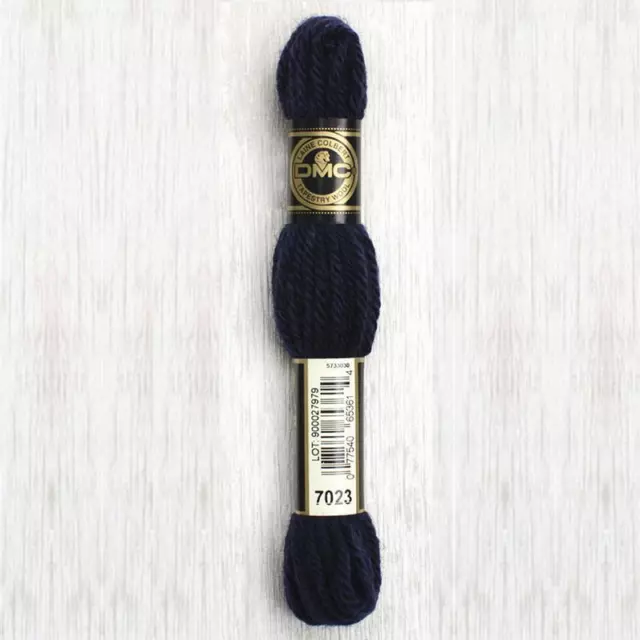 DMC Tapestry Wool 7023 - Dark Navy Blue - 8m Skein