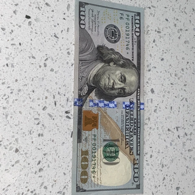 $100 dollar bill *star note* Series 2017A RARE Great Condition