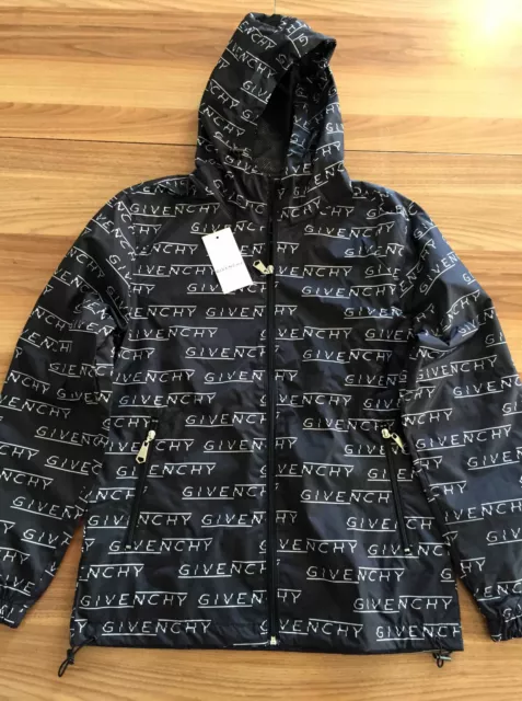 Givenchy ** Full Zipper Thin Material Winbreaker Jacket Size Medium