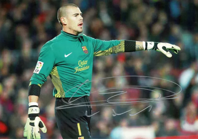 Victor Valdes - Futbol Club Barcelona Football Team - Hand Signed - Photo