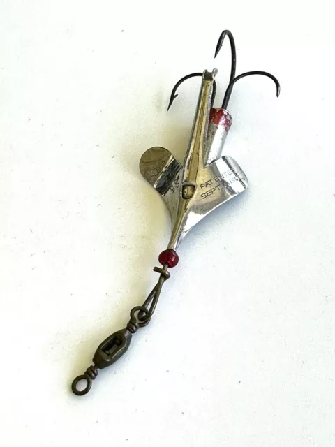 VINTAGE FISHING LURE Spring Loaded Hooks Kingfisher Type Rare Old