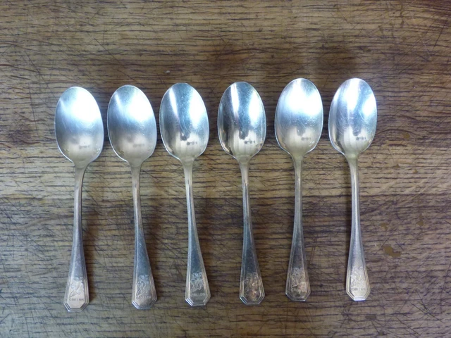 CHRISTOFLE MODELE DELAFOSSE CUILLERE A RAGOUT EN METAL ARGENTE VERS 1930