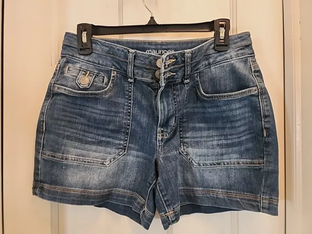 Maurices Jean Shorts Womens Size 8, 4" Inseam EUC
