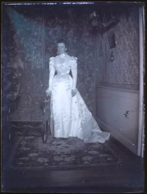FRANCE Femme en robe soirée Photo NEGATIVE Plaque de verre Vintage c1930