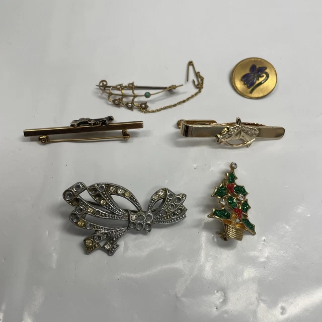 Vintage costume jewelry rhinestone brooches deals