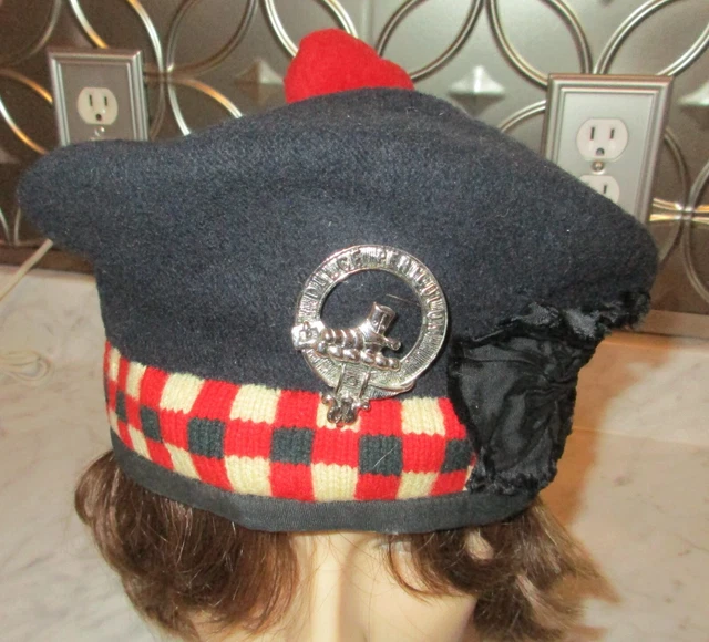 Men's Vintage Scottish Wool Glengarry Cap Clan Beret w/ Crest Badge - 7