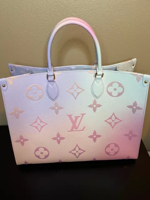 Louis Vuitton On the Go PM Sunrise Pastel for Sale in Victorville, CA