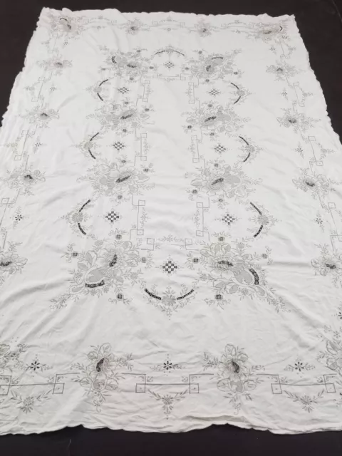 Vintage Cream Madeira Embroidered Cutwork Table Cloth 232x160cm