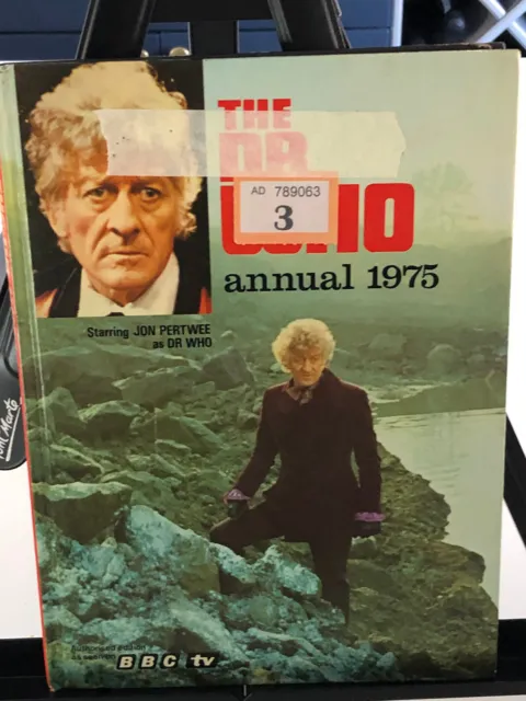 Doctor Who Annual 1975 adventures of the 3rd Doctor.