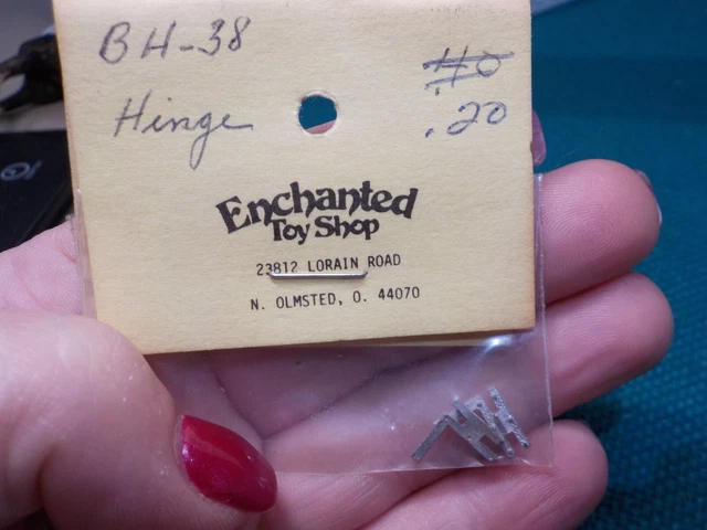 Nip Miniature Dollhouse 2Pc Hinge By Enchanged Toy Shop