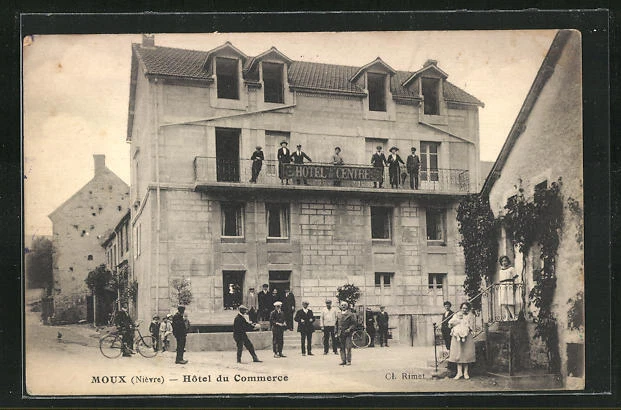 CPA Moux,  vue de Hotel du Commerce
