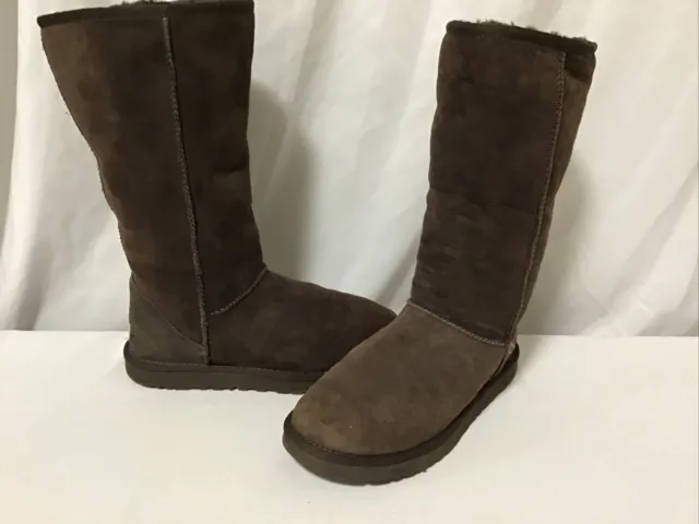 UGG Australia Women’s Boots Classic Tall 5815 Size 7 Brown EUR 38/UK 5.5…...R102