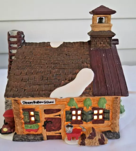 1990 Dept. 56 New England Village Sleepy Hollow School Box &Light Heritage