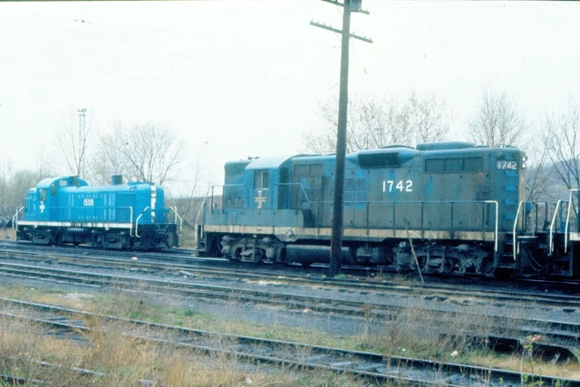 Boston & Maine (B&M) #'s 1742 / 1508 @ Mechanicville R